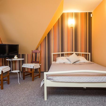 u Kruka Bed & Breakfast Gron Bagian luar foto