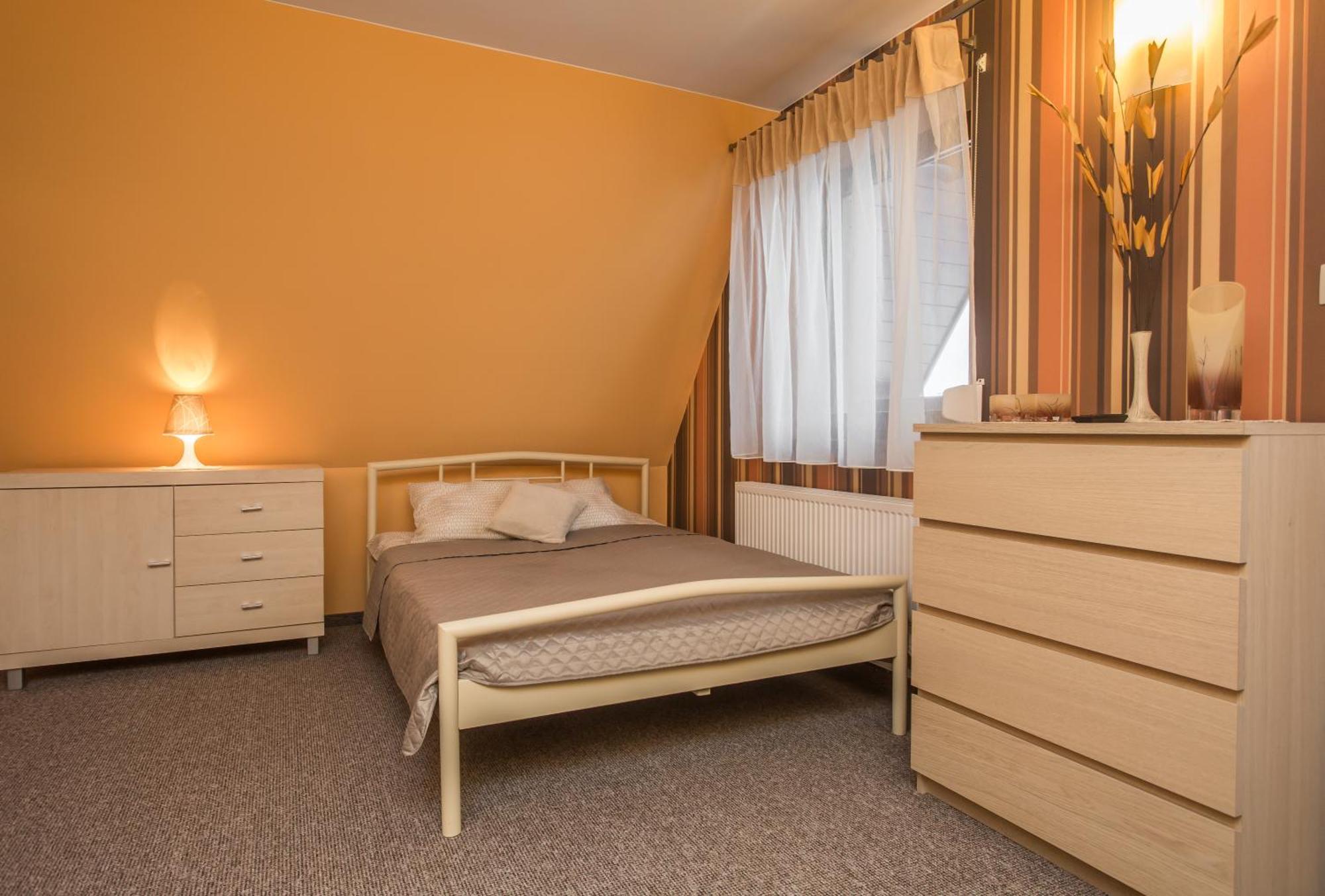 u Kruka Bed & Breakfast Gron Bagian luar foto