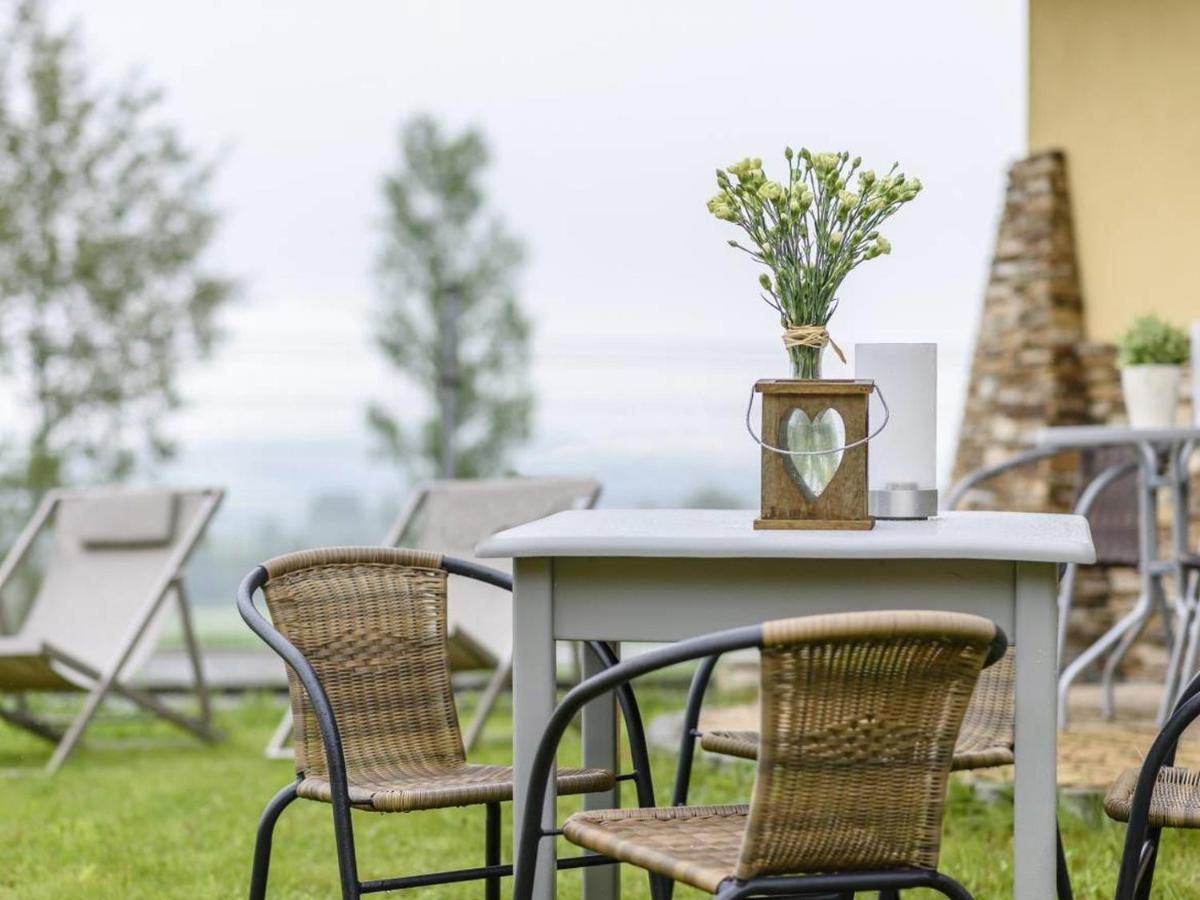 u Kruka Bed & Breakfast Gron Bagian luar foto